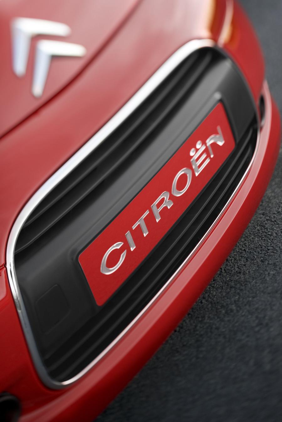  Citroen C1 3-Door 2012 года  (фото 62 из 80)
